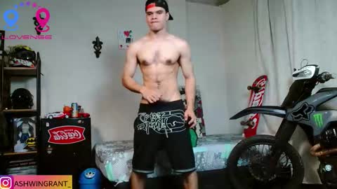 ash_wingrant online show from February 21, 9:32 am