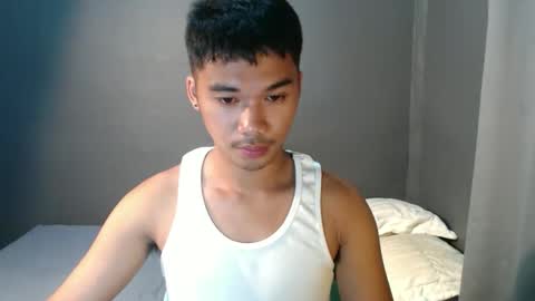 asianhunk_jamesx online show from September 9, 9:46 pm