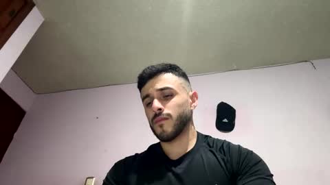 Snapshot of athlete_boy22 chatting on October 25, 2:35 am Atlas online show from October 25, 2:35 am