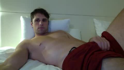 tommycb55555 online show from February 1, 11:48 pm