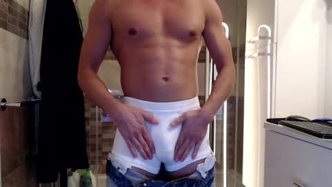 AthleticLoganX online show from December 4, 9:13 pm