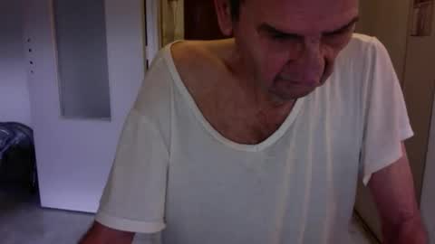 auguste688483 online show from February 14, 9:26 am