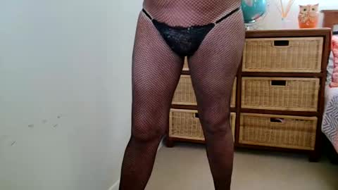 Ausgee online show from April 22, 4:52 am