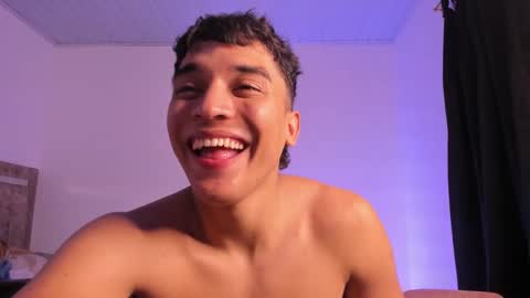 Snapshot of austin_cardieff_ chatting on October 24, 5:09 am Austin online show from October 24, 5:09 am
