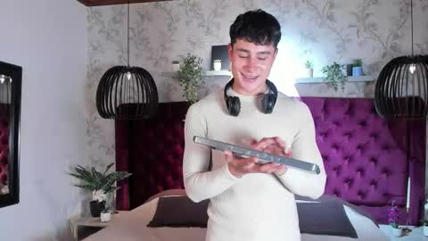 Austin  online show from February 18, 7:55 pm