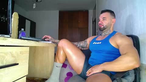 Snapshot of awerio7777 chatting on October 24, 9:00 am Santiago777 online show from October 24, 9:00 am