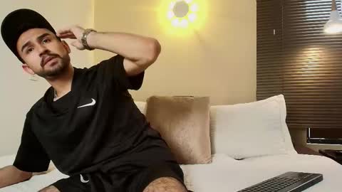 Snapshot of axel_moon_s chatting on October 20, 6:45 pm Axel Moon online show from October 20, 6:45 pm