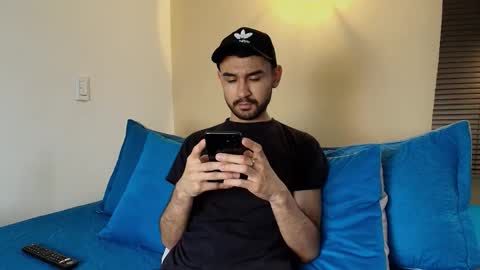 Snapshot of axel_moon_s chatting on October 14, 7:10 pm Axel Moon online show from October 14, 7:10 pm