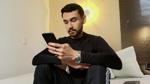 Snapshot of axel_moon_s chatting on October 21, 8:12 pm Axel Moon online show from October 21, 8:12 pm