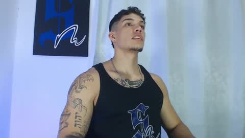 INDEPENDENT MODEL  online show from February 5, 3:23 am