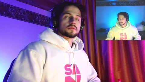 Snapshot of axelcr0ss chatting on September 21, 6:02 am axelcr0ss online show from September 21, 6:02 am