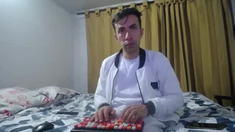 AZIEL online show from February 11, 2:14 am