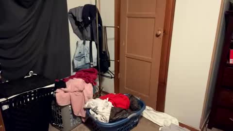 Htwnswangngape online show from March 18, 7:44 am