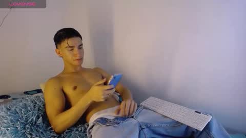 babyandy_x online show from November 30, 7:16 pm