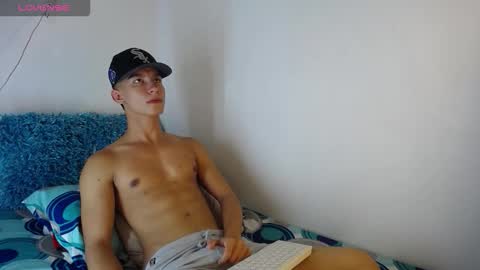 babyandy_x online show from October 2, 8:57 pm