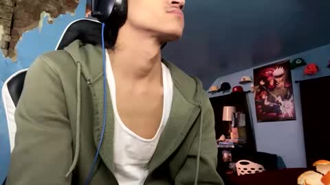 babyD online show from December 19, 8:24 am