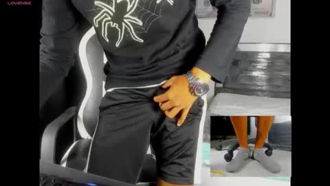 bad_boy_master_findom online show from February 17, 1:37 am