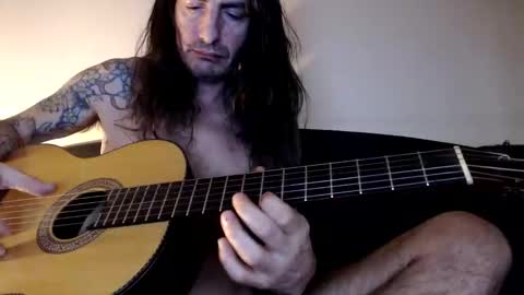 Bailey online show from January 7, 1:43 am