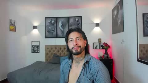 bastian_jones1 online show from November 25, 12:01 am