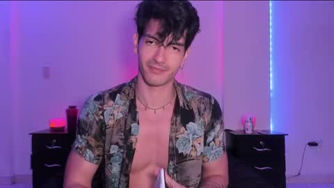 Valentino online show from January 26, 9:07 pm