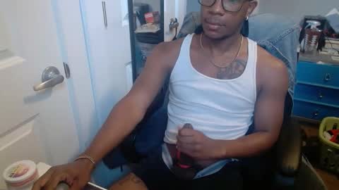 Racks online show from April 28, 3:39 pm