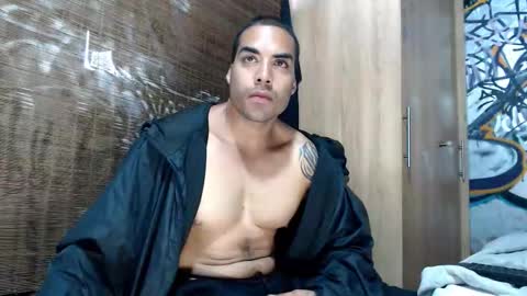 Justin online show from December 20, 4:03 pm