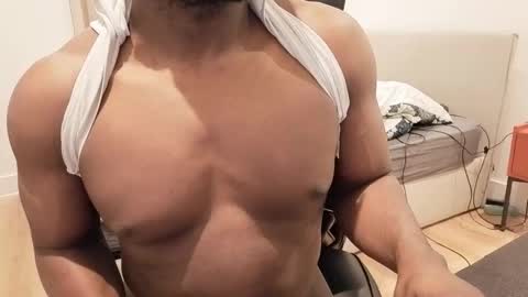 bbcthomas123112 online show from February 22, 6:20 pm