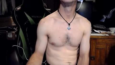 bchillin28 online show from November 13, 2:16 am