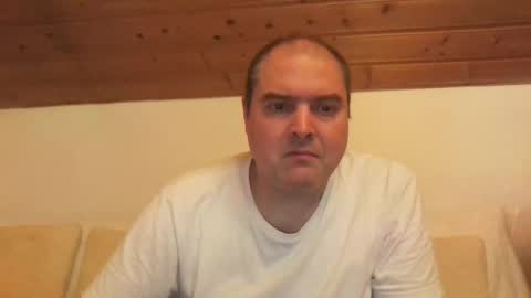 Snapshot of bear037 chatting on September 30, 7:39 pm bear037 online show from September 30, 7:39 pm