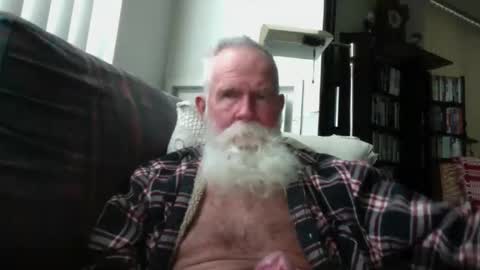 beardbushy online show from January 14, 6:22 pm