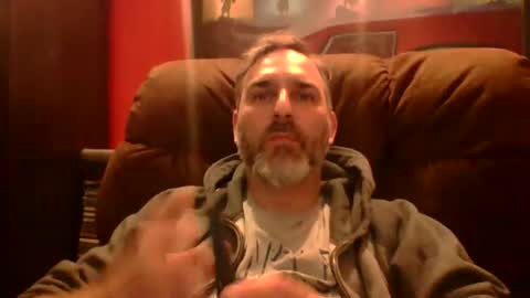 Snapshot of beardedambition chatting on October 27, 12:46 am beardedambition online show from October 27, 12:46 am