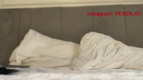 beautydicked online show from November 20, 9:30 am