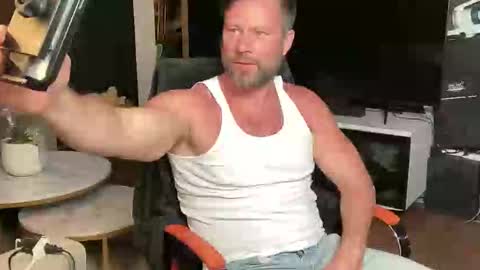 BEAUX MATTHEWS online show from February 24, 1:28 am