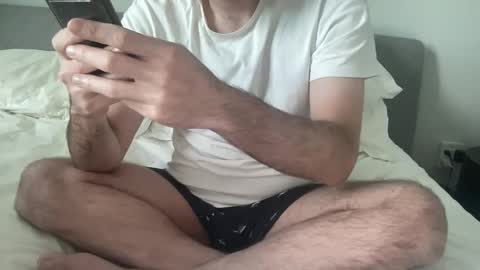 bed_bottom online show from April 7, 11:43 am