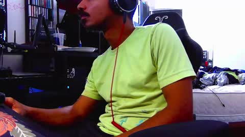 hungnheavy online show from October 8, 8:57 pm