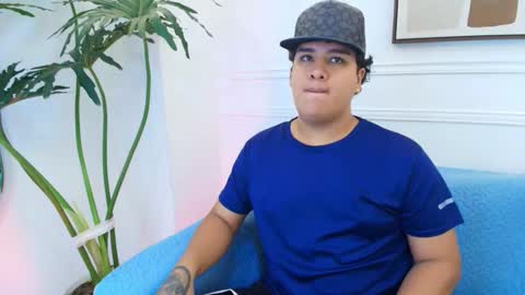 bennett_alejoo online show from December 17, 7:42 pm