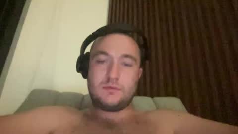 bennybuck97 online show from September 25, 4:55 am