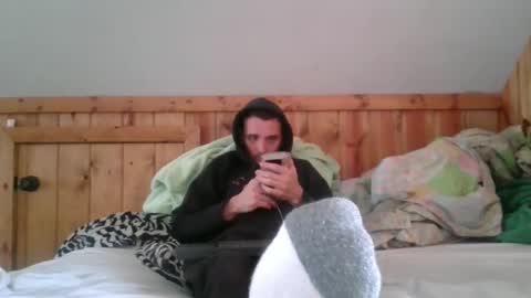 Snapshot of bennymn chatting on February 10, 6:13 pm benny and innocentvixon online show from February 10, 6:13 pm