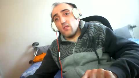 bentish online show from December 22, 12:24 pm