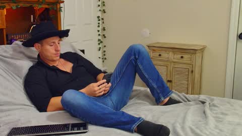 twitter zack1fisher online show from January 15, 1:09 am