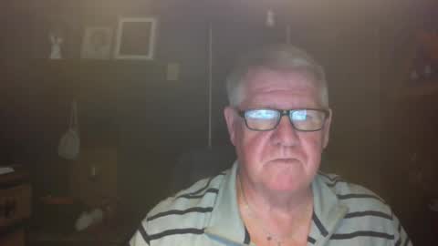 Snapshot of bigbeerdrinker1 chatting on October 25, 5:53 am bigbeerdrinker online show from October 25, 5:53 am