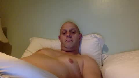 bigbumlover2377 online show from January 25, 9:57 pm