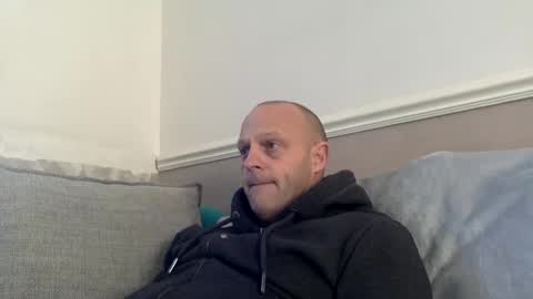 bigbumlover2377 online show from January 16, 2:19 pm