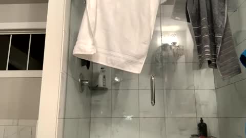 Snapshot of bigdickdave3332 chatting on October 31, 12:12 am bigdickdave3332 online show from October 31, 12:12 am