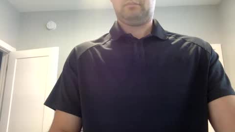 Snapshot of bigdickshowoff9877 chatting on December 11, 5:43 pm Bigdickshowoff9877 online show from December 11, 5:43 pm