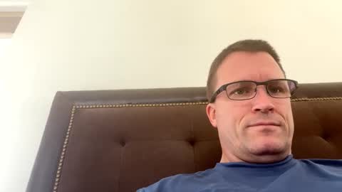 bigger22332233 online show from December 15, 6:26 pm