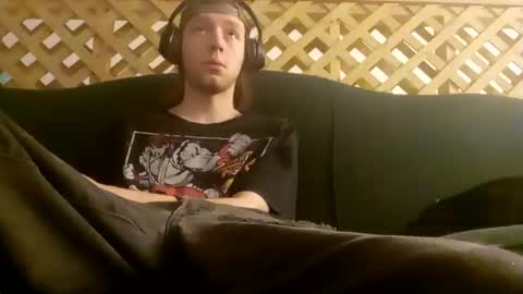 Snapshot of biggestboiiii chatting on October 8, 8:07 am biggestboiiii online show from October 8, 8:07 am