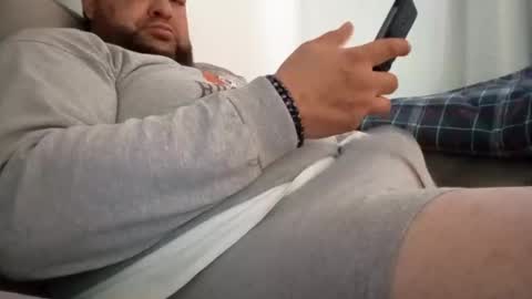 biglk324645168 online show from December 5, 8:13 pm