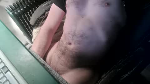 Snapshot of bigpeepdude chatting on December 16, 9:52 pm bigpeepdude online show from December 16, 9:52 pm