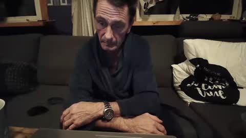 bigswe1 online show from December 2, 6:08 pm